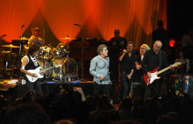 Guitar Legends Jeff Beck and Pete Townshend Unite to Kill Cancer